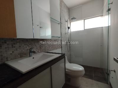 Casa en arriendo en Loma Del Atravesado, Envigado · foto 10 de 20