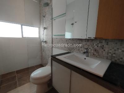 Casa en arriendo en Loma Del Atravesado, Envigado · foto 15 de 20