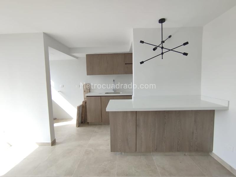 2BR Apartment in Alto Bonito (50 m²) - 2