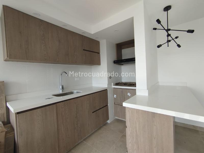2BR Apartment in Alto Bonito (50 m²) - 3