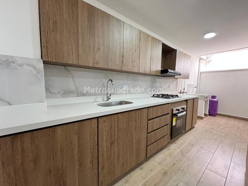 Duplex Amplio de 3 Alcobas en Laureles, Medellín - 5