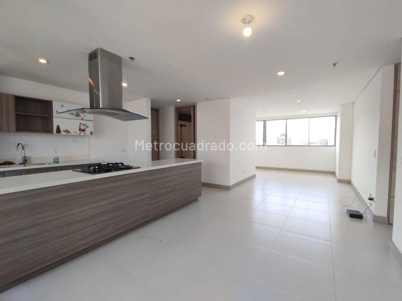 Spacious 3BR Apartment in Castropol - 2