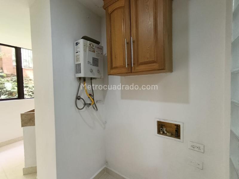 Amplio Apartamento de 3 Alcobas en Loma de San Julián - 5