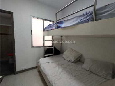 Apartamento de 3 alcobas en venta en El Poblado, Medellín, 137 m² · foto 12 de 17