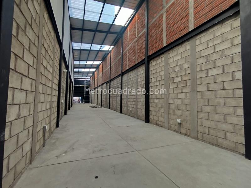 Bodega en Arriendo, Manchester, Bello - Vista 3