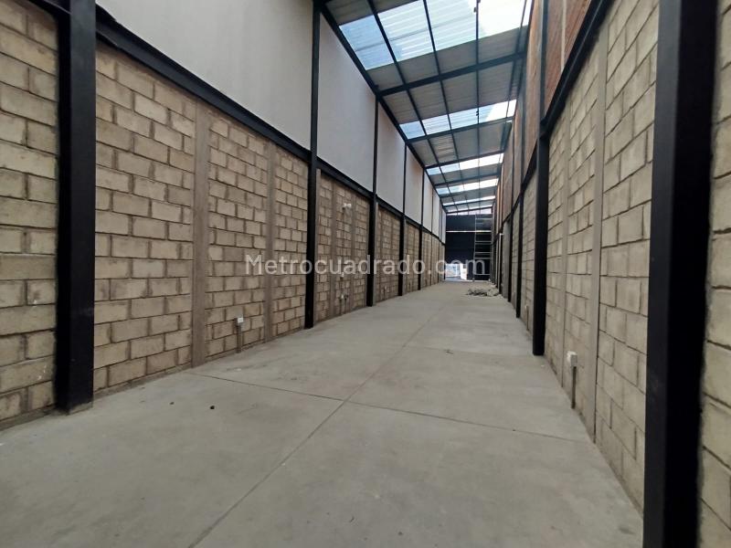 Bodega en Arriendo, Manchester, Bello - Vista 4