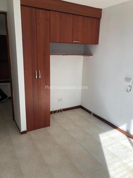 Apartamento de 3 Alcobas en Ubicación Estratégica en La Aguacatala - 2