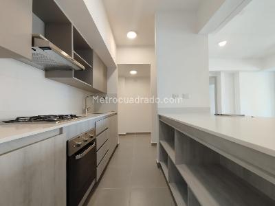Apartamento en arriendo en Ciudad Del Rio, Medellín · foto 5 de 18