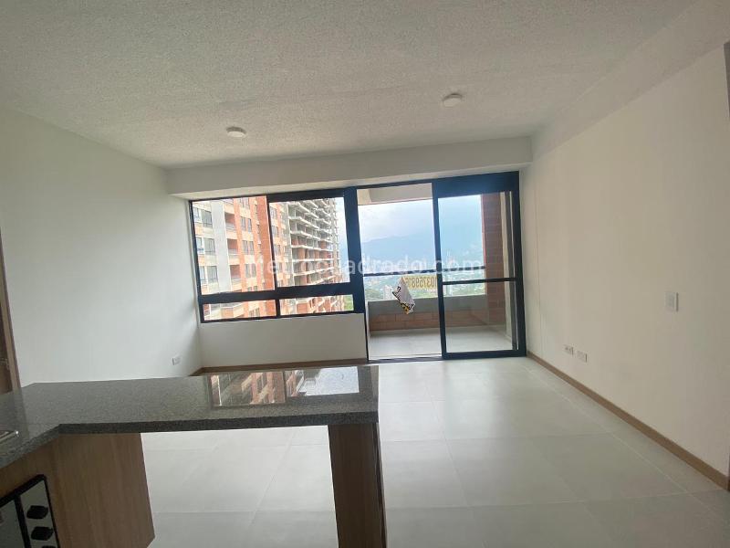 2BR Apartment in La Estrella (60 m²) - 3