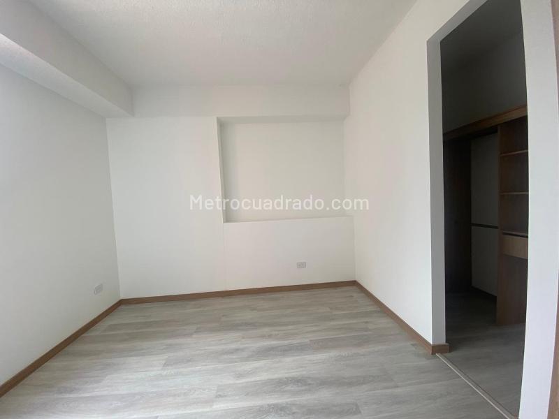 2BR Apartment in La Estrella (60 m²) - 5