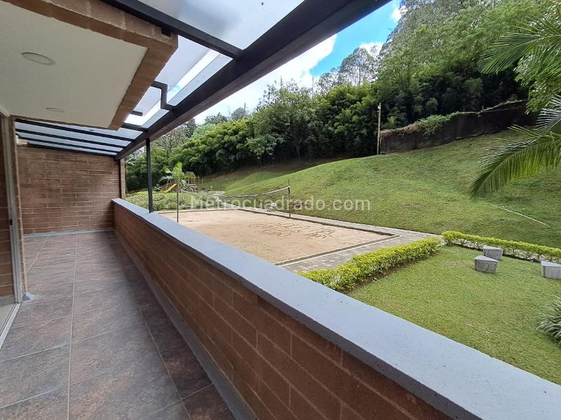 Apartamento de 2 Alcobas en Loma del Indio con Piscina y Canchas - 6