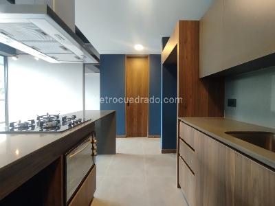 Apartamento de 2 alcobas en arriendo en Altos Del Poblado Cola Del Zorro, Medellín, 85 m² · foto 8 de 20