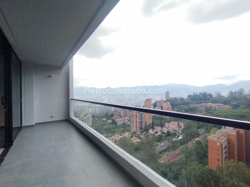 Apartamento Cómodo de 2 Alcobas en Altos del Poblado
