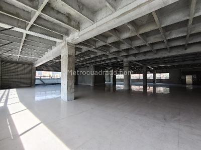 Retail space for rent in Niquia, Bello