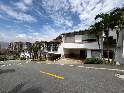 Casa de 3 alcobas en venta en No Aplica, Envigado, 218 m² · foto 6 de 20