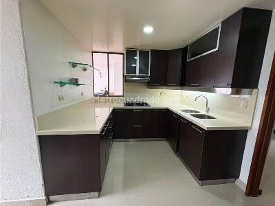 Casa de 3 alcobas en venta en No Aplica, Envigado, 218 m² · foto 7 de 20