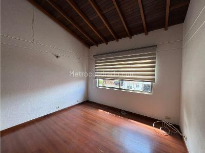 Casa de 3 alcobas en venta en No Aplica, Envigado, 218 m² · foto 19 de 20