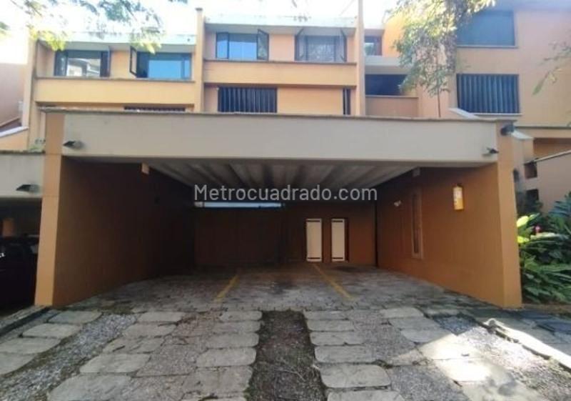 2BR Apartment in Zuñiga (120 m²)