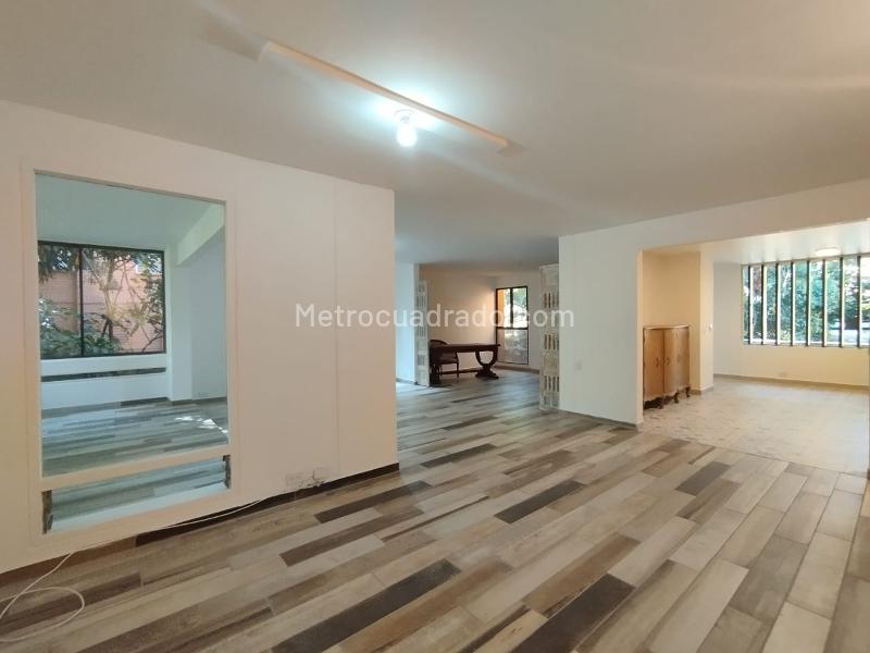 2BR Apartment in Zuñiga (120 m²) - 2