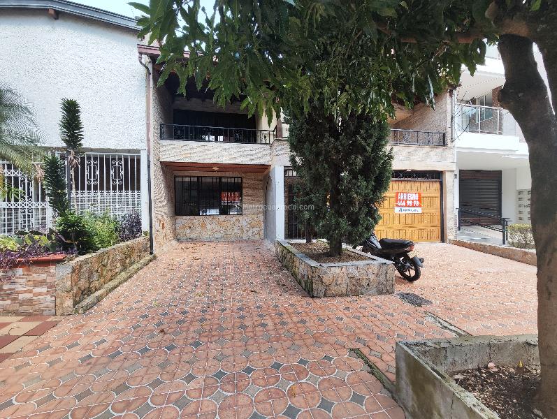 Commercial 5BR House for Rent in La Castellana - 2