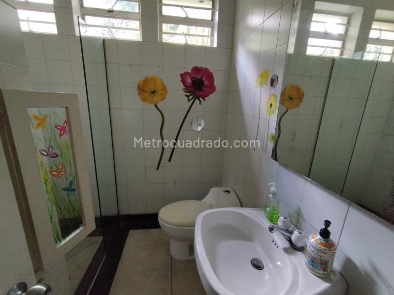 Commercial House in Santa Maria De Los Angeles - 7