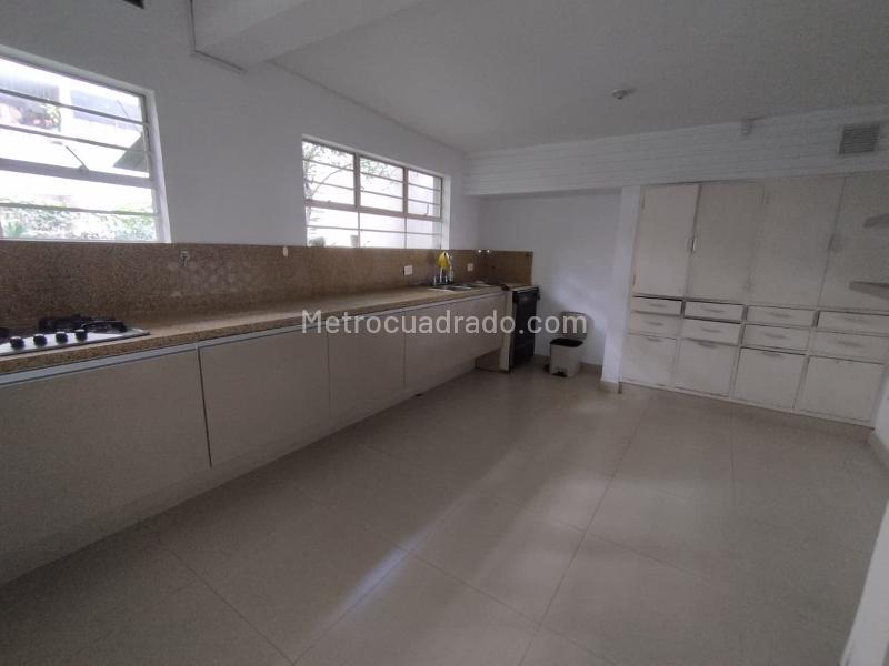 Commercial House in Santa Maria De Los Angeles - 8