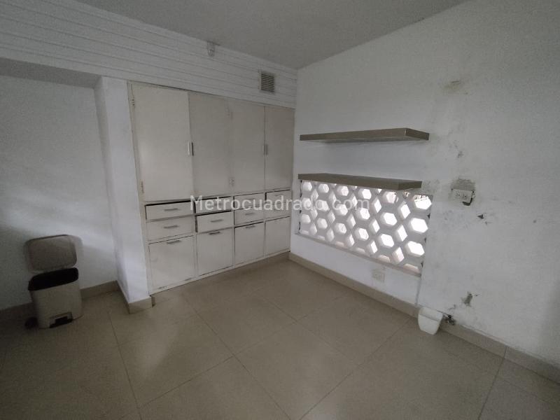 Commercial House in Santa Maria De Los Angeles - 9