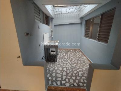 Casa de 5 alcobas en venta en El Paraiso, Bello, 208 m² · foto 15 de 20