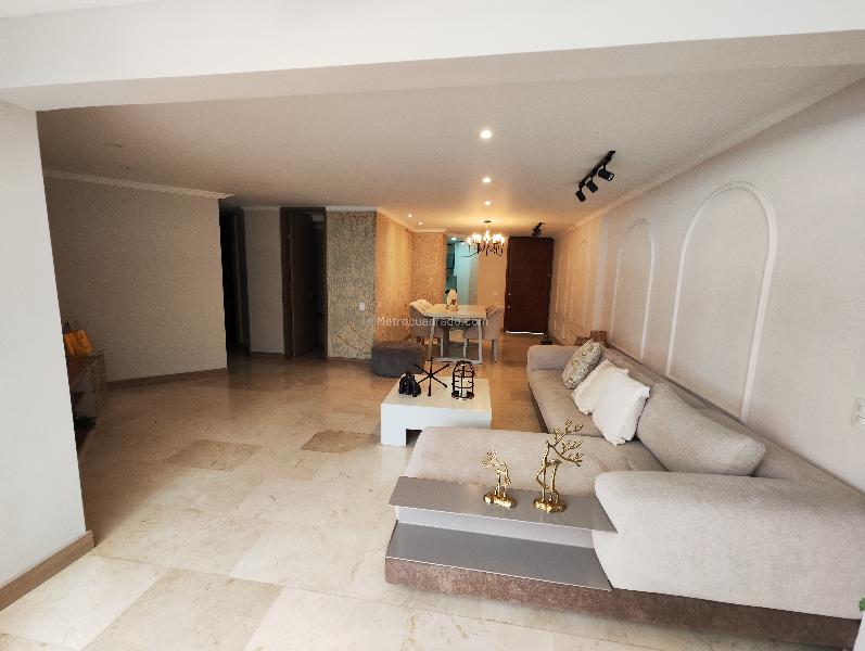 3BR Apartment with Terrace in Laureles - 7