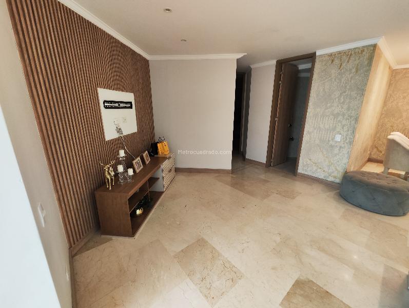 3BR Apartment with Terrace in Laureles - 8