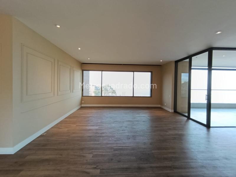 Apartamento de Lujo de 4 Alcobas con Vistas Panorámicas en Las Palmas - 9