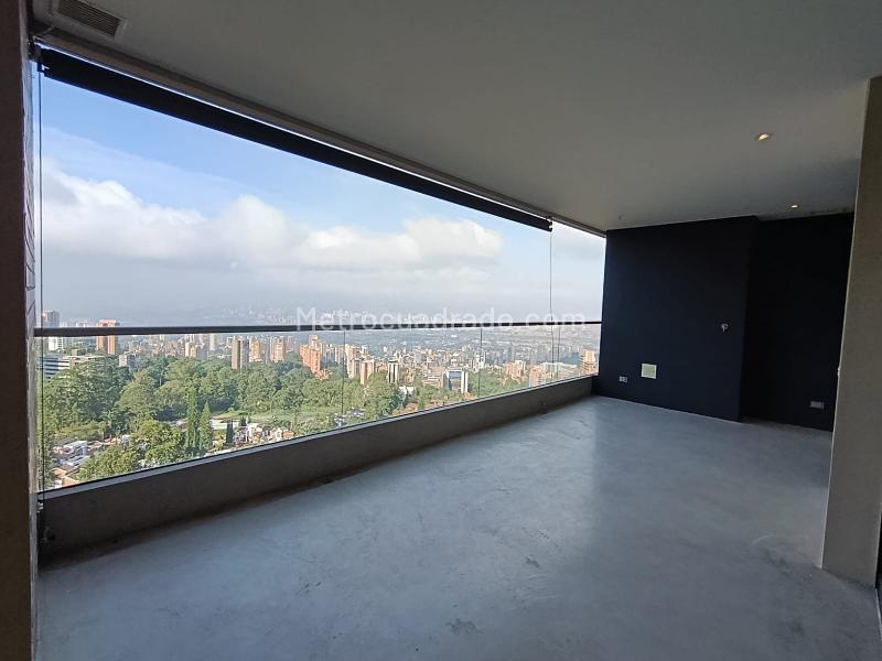 Apartamento de Lujo de 4 Alcobas con Vistas Panorámicas en Las Palmas