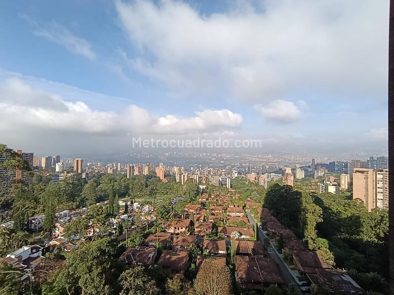 Apartamento de Lujo de 4 Alcobas con Vistas Panorámicas en Las Palmas - 2