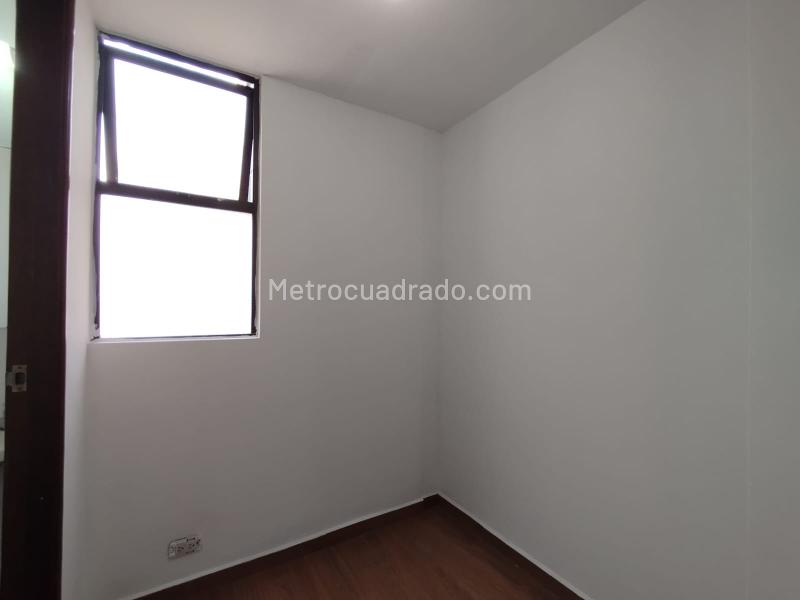 Apartamento Amplio de 3 Alcobas en Manila (Zona Exclusiva) - 7