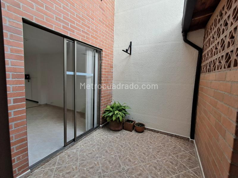 Casa de 2 Niveles en Arriendo en Poblado del Sur (La Estrella) - 8