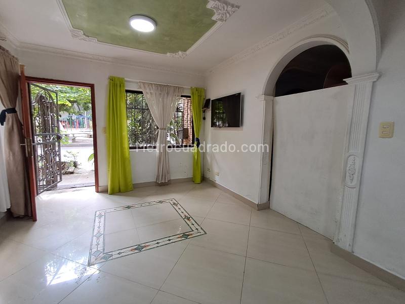 Apartamento Cómodo de 2 Alcobas en Fátima Medellín - 2