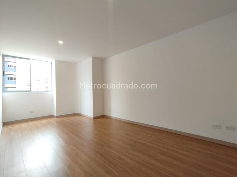 Apartamento Nuevo de 2 Alcobas en Ciudad del Río con Acabados Modernos - 8