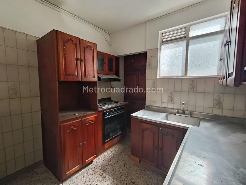 Versatile House for Business or Family in Rosales - 5