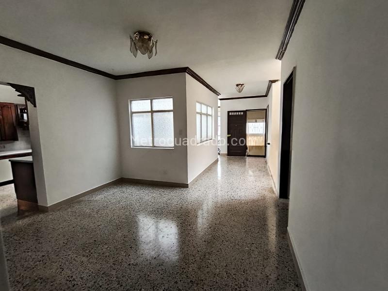 Versatile House for Business or Family in Rosales - 7