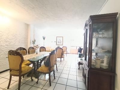 Apartamento de 4 alcobas en arriendo en Estadio, Medellín, 178 m² · foto 2 de 20