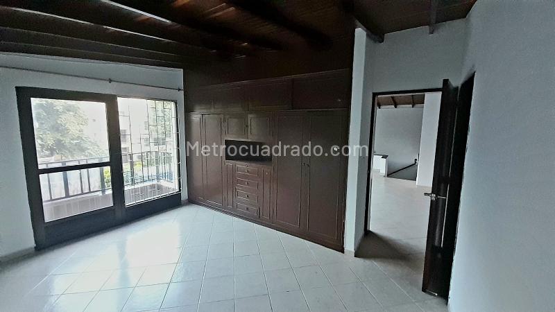 3BR House for Commercial Use or Living in Simon Bolivar Medellín - 9
