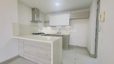 Apartamento de 3 alcobas en arriendo en Cumbres, Envigado, 97 m² · foto 3 de 17