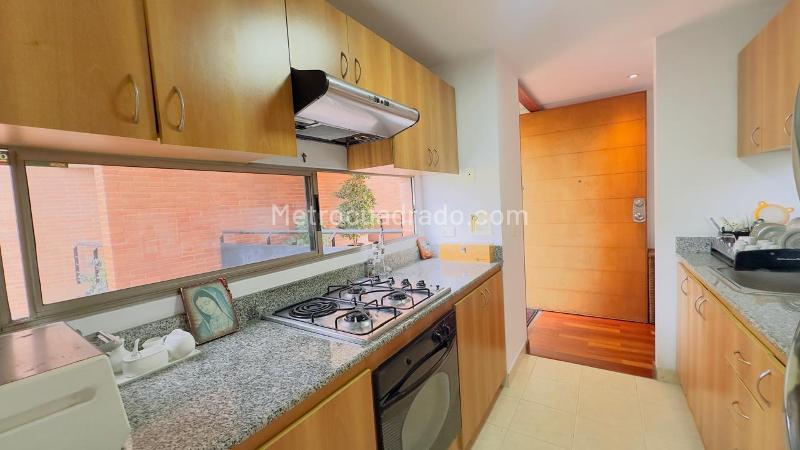 Apartamento Elegante de 2 Alcobas en Los Gonzßlez (El Poblado) - 5