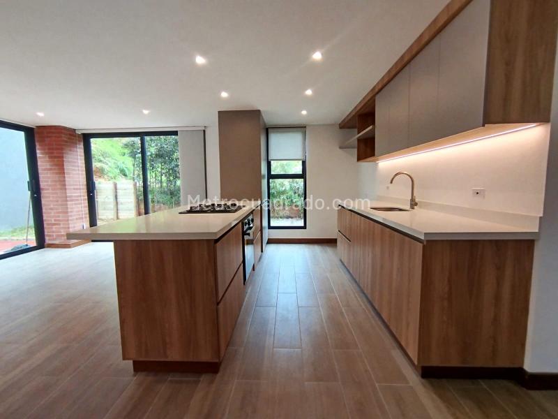 4BR House in El Retiro (168 m²) - 3