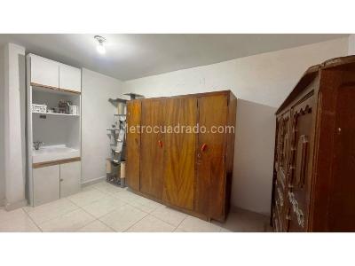Casa de 4 alcobas en venta en Buenos Aires, Medellín, 156 m² · foto 5 de 16