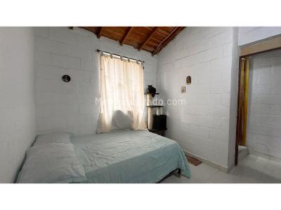 Casa de 4 alcobas en venta en Buenos Aires, Medellín, 156 m² · foto 10 de 16