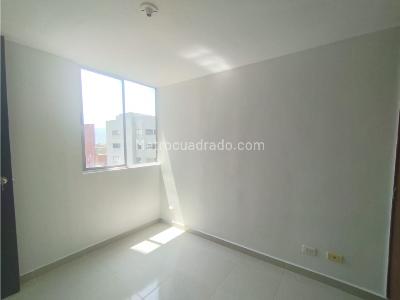 Apartamento de 2 alcobas en venta en Bombona, Medellín, 32 m² · foto 6 de 9