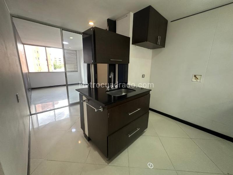3BR Apartment with Excellent View in Laureles - 2