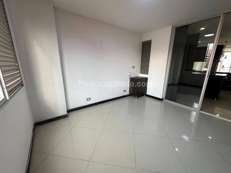 3BR Apartment with Excellent View in Laureles - 7