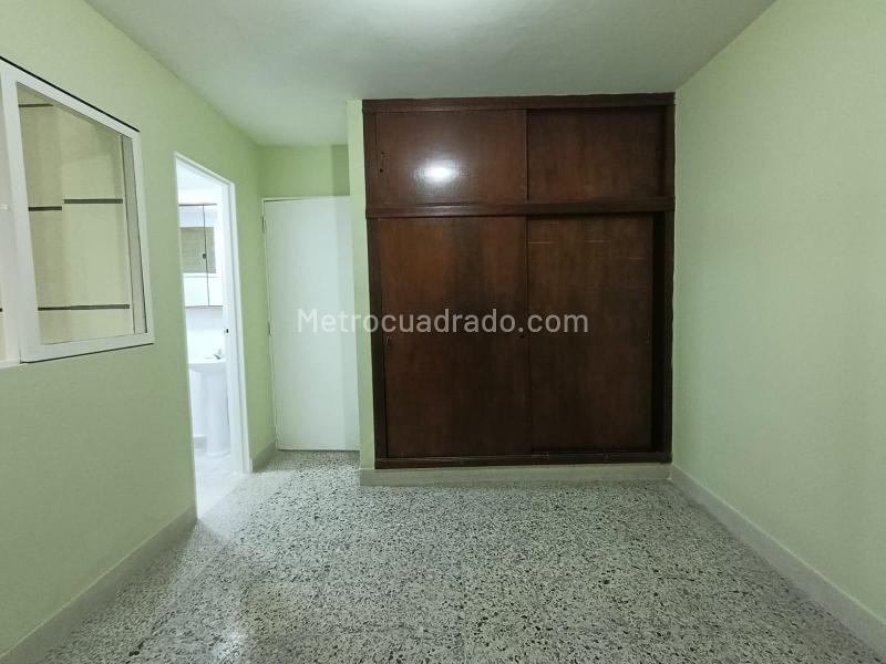Spacious 5BR House in El Danubio - 7
